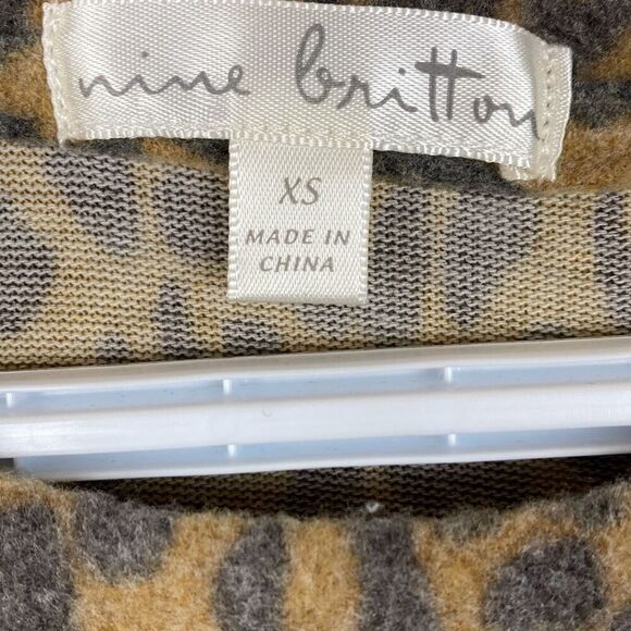 Nine Britton Fuzzy Animal‎ Print Pullover Top Size XS (P15) - Picture 6 of 11